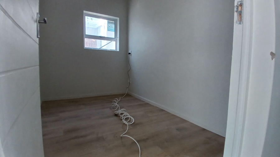 3 Bedroom Property for Sale in Sandbaai Western Cape